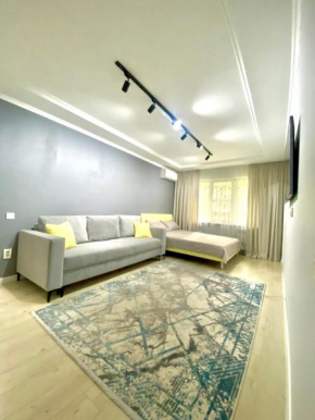 3 bedrooms, Grey appartment